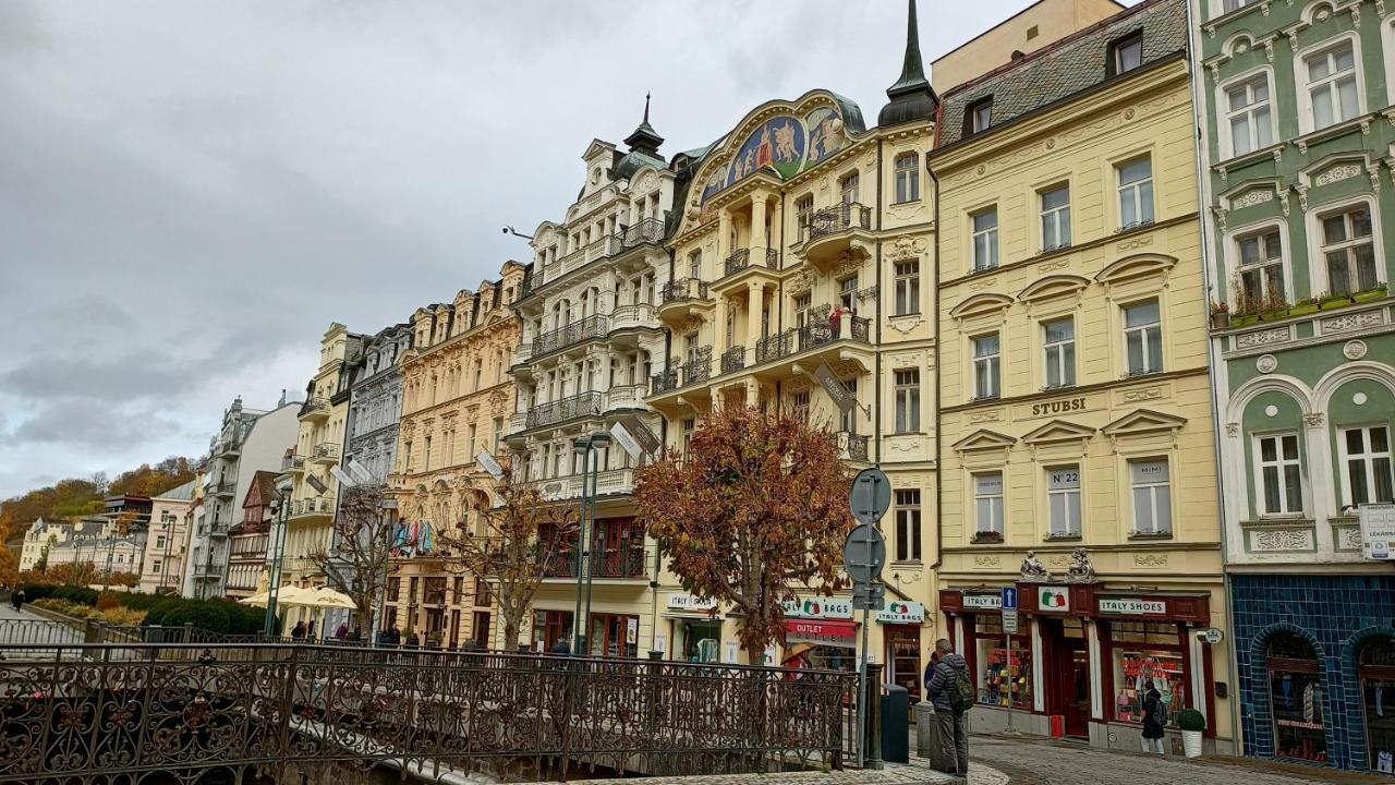 Apartments Stubsi With Colonnade View Karlovy Vary Ngoại thất bức ảnh
