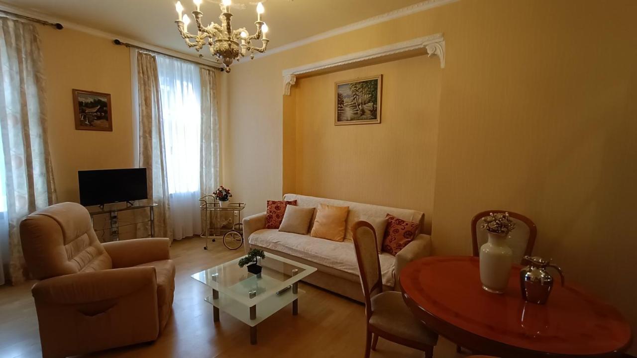 Apartments Stubsi With Colonnade View Karlovy Vary Ngoại thất bức ảnh