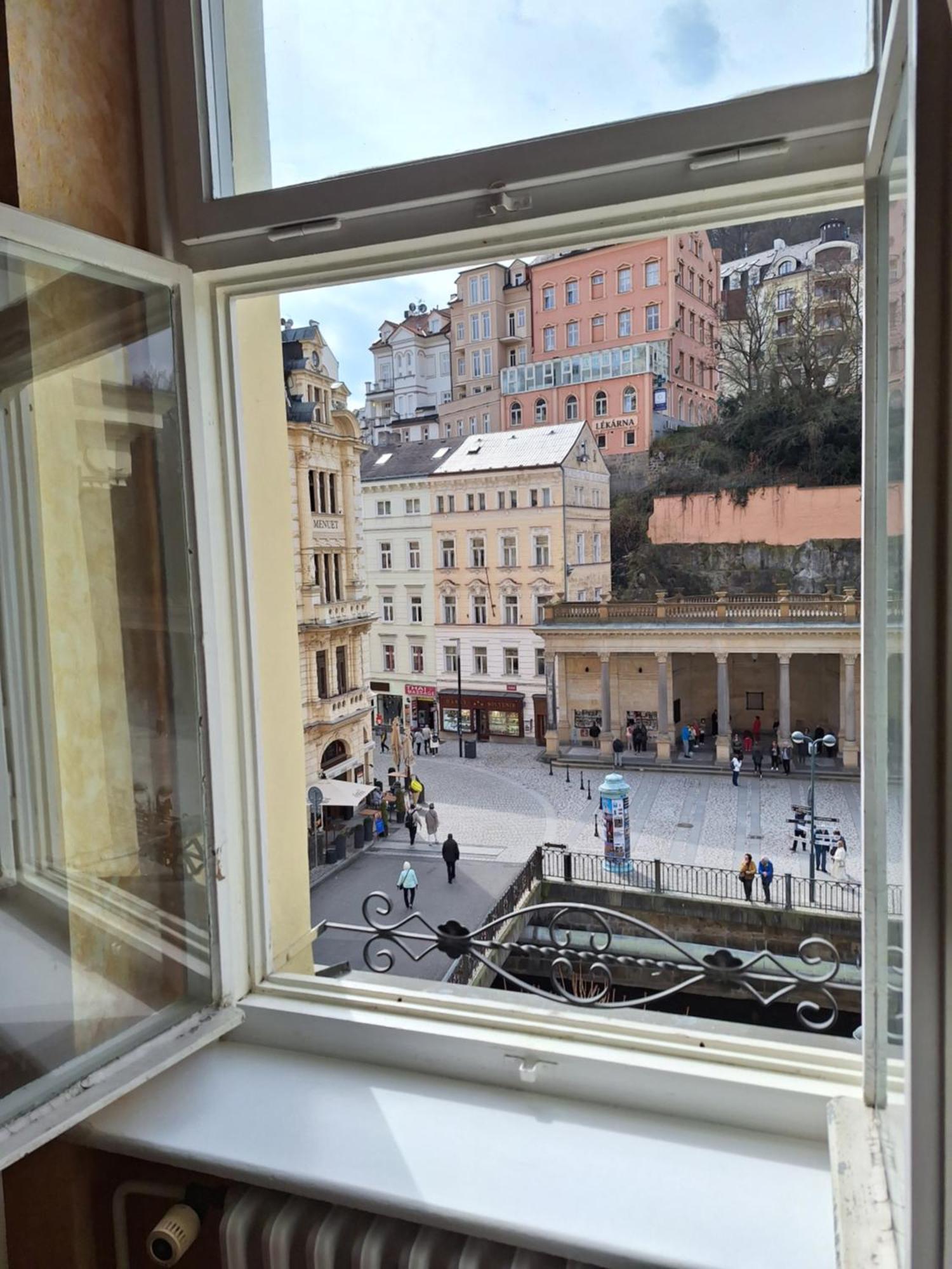 Apartments Stubsi With Colonnade View Karlovy Vary Ngoại thất bức ảnh