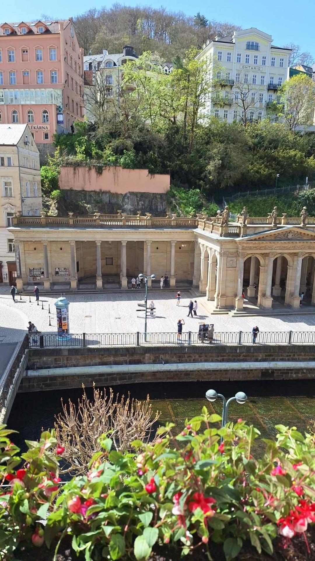 Apartments Stubsi With Colonnade View Karlovy Vary Ngoại thất bức ảnh